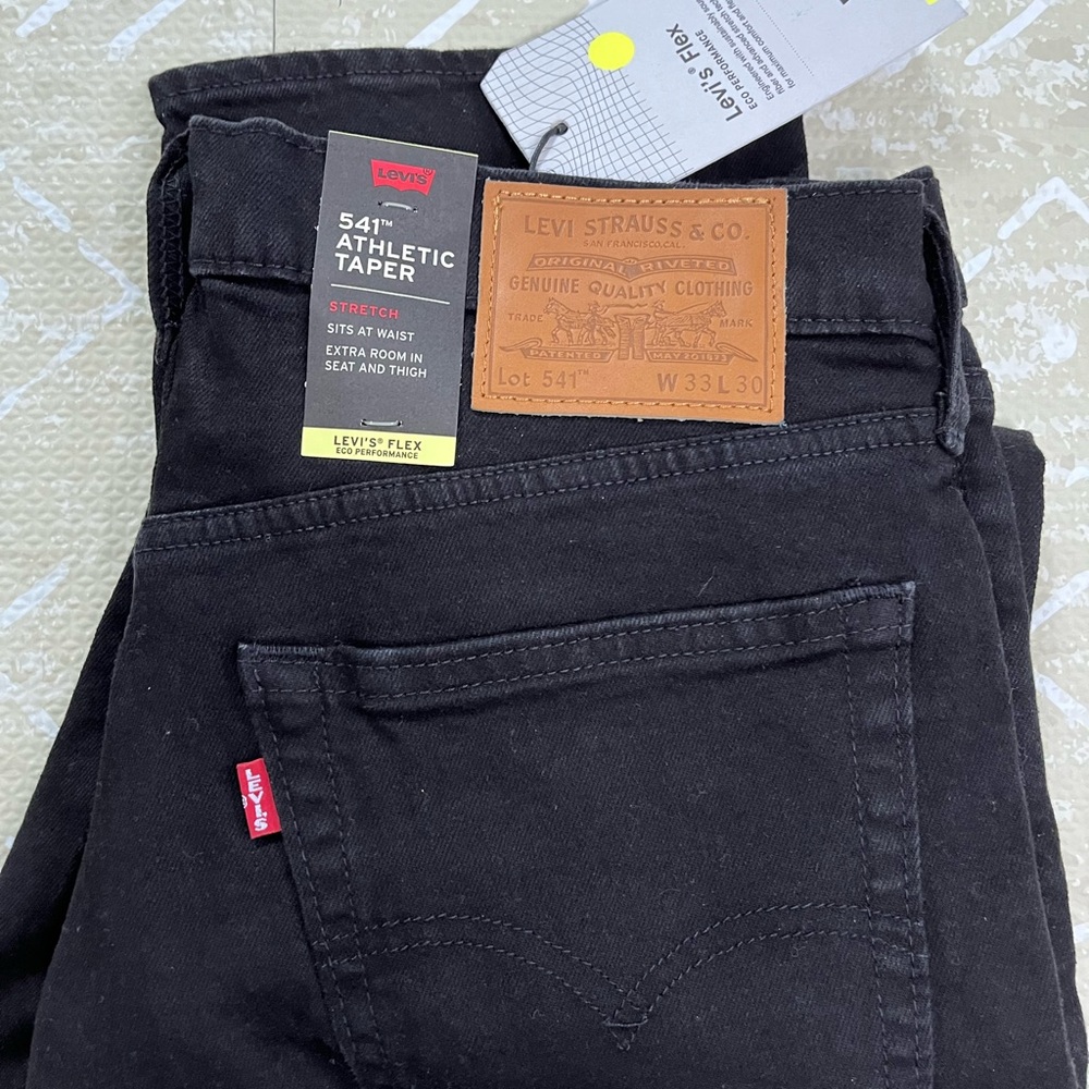 Brand new men’s Levi’s